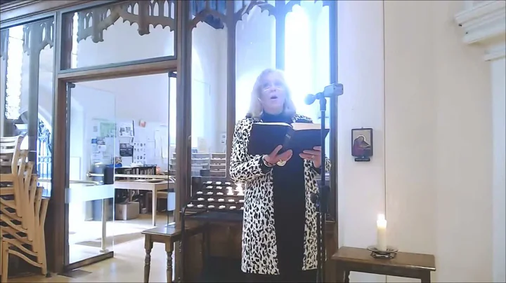 Godalming Town Mayor, Penny Rivers giving a readin...