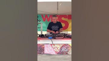Lars Behrenroth at Charivari Detroit 2022 playing Arnold Tempo’s “3rd Moon” on Deeper Shades Rec.