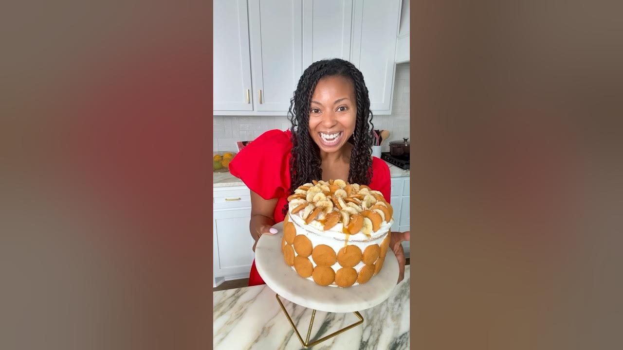Banana Pudding Cake at Grandbaby-Cakes.com #bananapudding #cake #bananacake Banana Pudding Cake at Grandbaby-Cakes.com #bananapudding #cake #bananacake