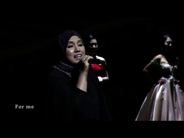 Shila Amzah performed Never Enough from The Greatest Showman, Live at Miss Asia Pageant 2018 class=