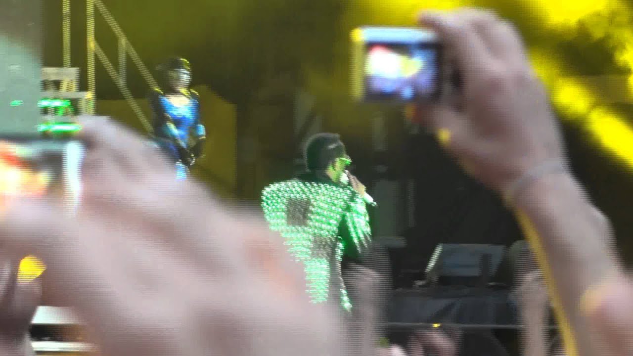 Concert des Black Eyed Peas 240611 YouTube