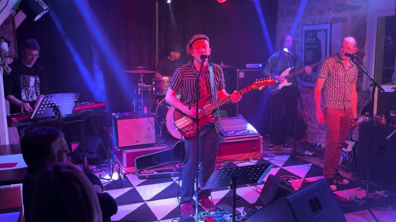 Rix & Wonderland Medley Funk live at The Marquee Peyrignac 