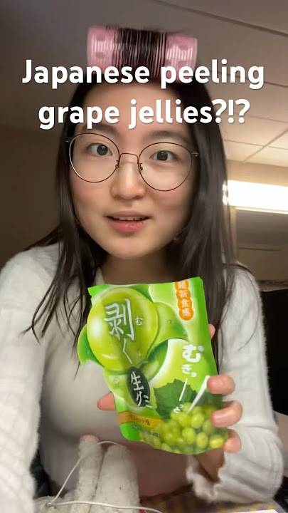 Japanese peeling grape jellies?! 🍇