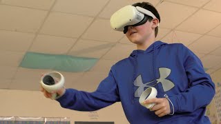 Behind the scenes as a class of Canadian kids tries virtual reality | CBC Kids News