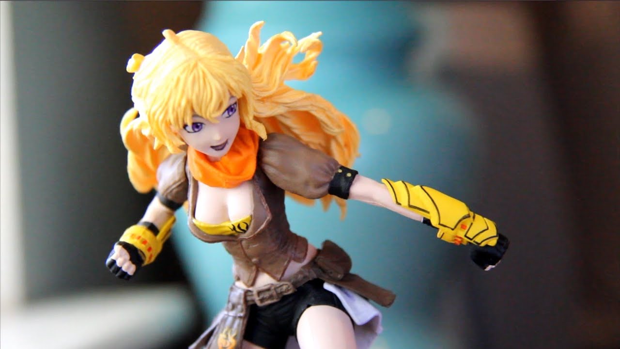 rwby yang figure