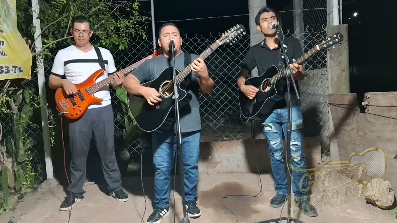 Una lanza y tres clavos - Grupo Fidelidad 