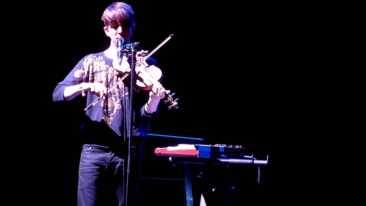 Owen Pallett Lewis Takes Off His Shirt @ Auditorium Primavera Sound 2010
