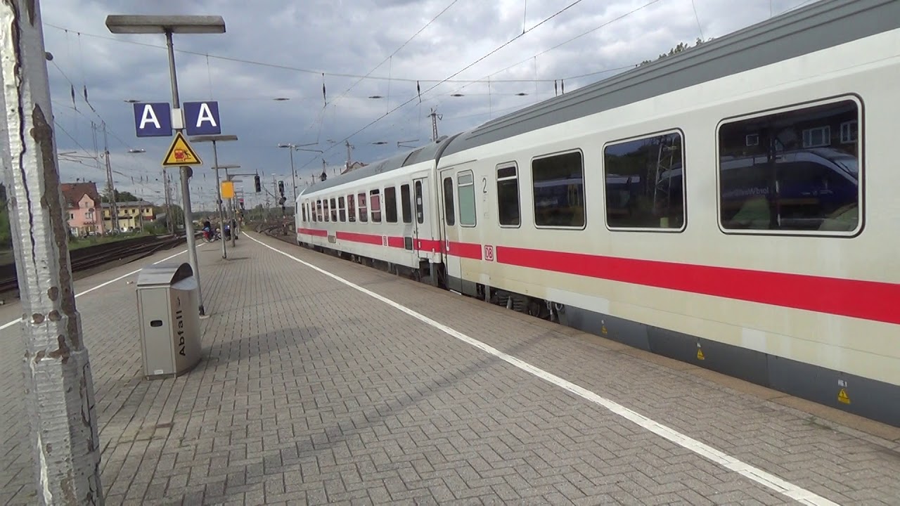 Een intercity met een Ex Interregio stuurstand vertrekt van Osnabrück Hbf naar Hamburg