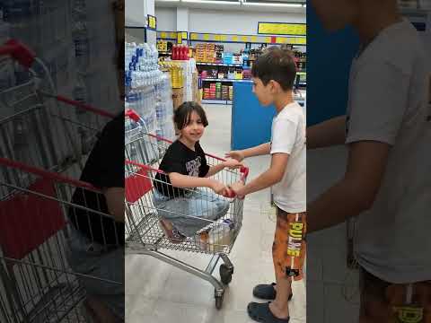 دوخ عبوده لحلا وهو عم يدورها دورا وراء دورا