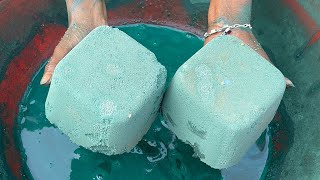 Super soft green cement water crumbling  (And tell me, who will win the New York football match?) screenshot 2