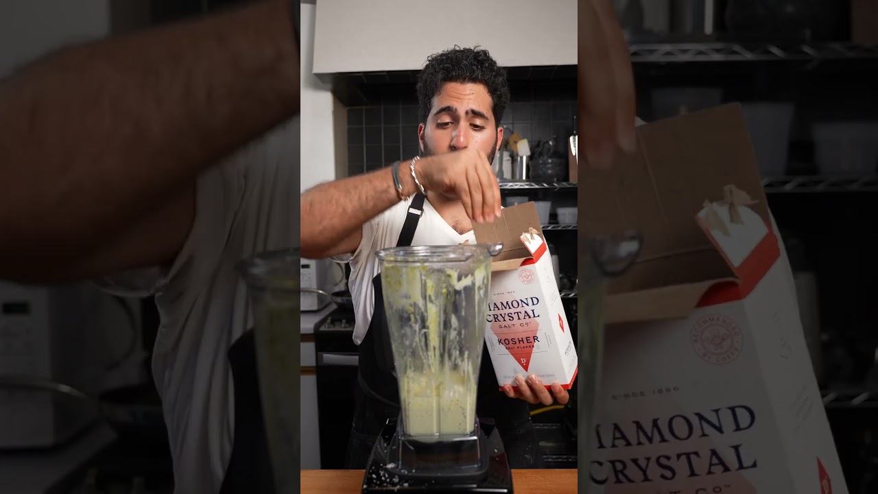 Салат «Цезарь» с обугленным перцем шишито | Сексуальные салаты, эпизод 1