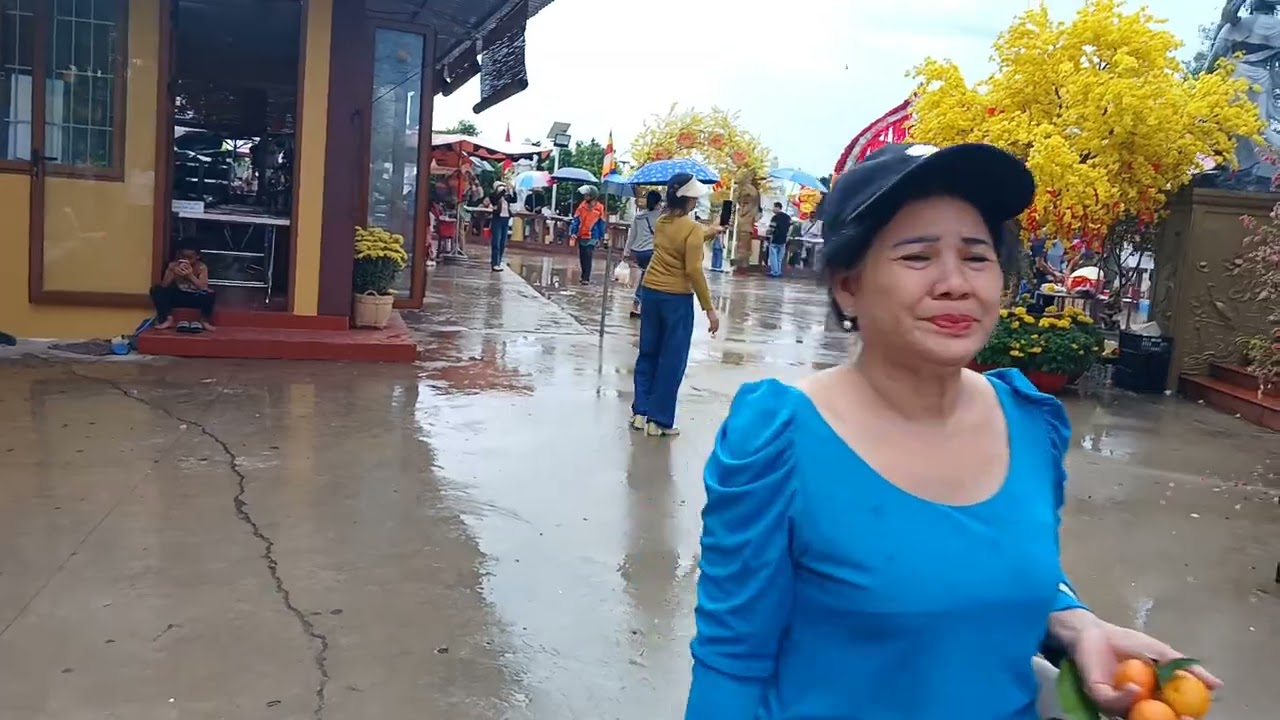 Mẹ Nam Hải Tiền Giang Trời đang mưa