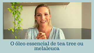 O óleo essencial de tea tree ou melaleuca. O óleo essencial de tea tree ou melaleuca.
