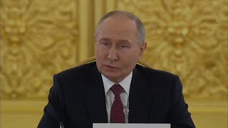 Владимир Путин: ЕАЭС показал свою эффективность перед новыми вызовами и санкциями Запада