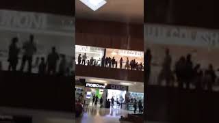 Titanic song plays as Mexican mall is getting flooded