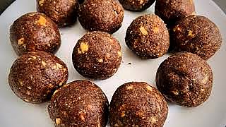 குழந்தைகளுக்கு தினமும் இந்த சத்தான லட்டு கொடுங்க / Ragi Peanut Ladoo / Healthy Ladoo / Millet Ladoo