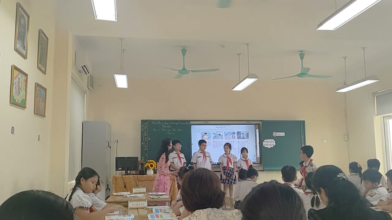 Đạo đức - Vượt qua khó khăn (tiết 1)