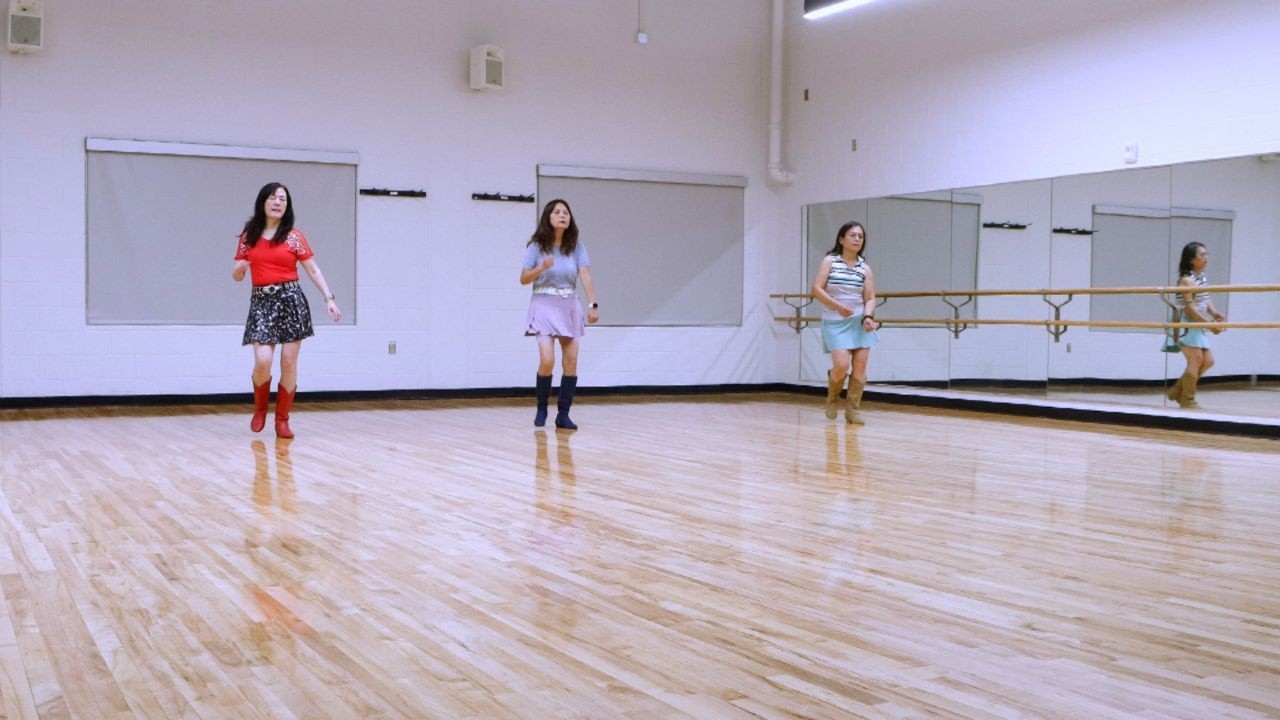 Hot With It - Line Dance (Dance & Teach)