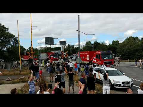 Polonia w Szwecji i Szwedzi żegnają polskich strażaków.  Farewell to Polish firefighters in Sweden