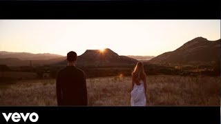 Shakira - Spotlight (Music Video)