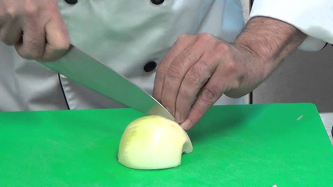 Comment ciseler un oignon facilement ? Astuces de chef