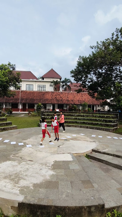 permainan batu gunting kertas #kanisiusschool #gameplay