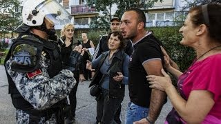 В Черногории экстремисты напали на геев