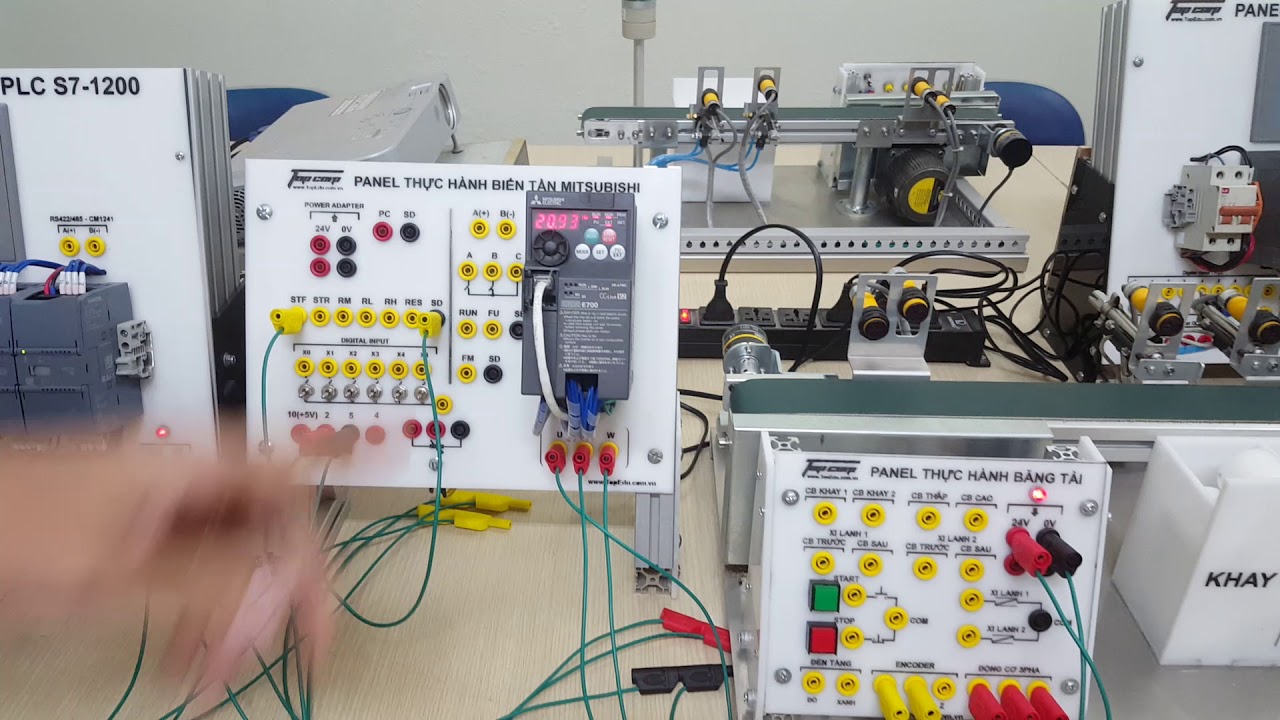 PID điều khiển ổn định tốc độ băng tải.