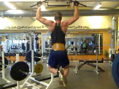 9 chins/pull-ups (wide grip) with 10 kg hanging - YouTube