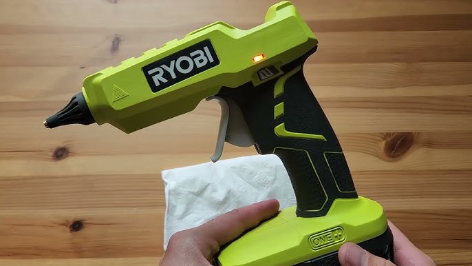 Ryobi P305 One+ 18V Lithium Ion Cordless Hot Glue Gun w/ 3 Multipurpose  Glue Sticks (Battery Not Included / Power Tool Only)