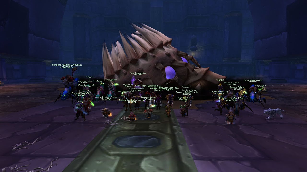 [Classic WoW] AQ 40 First Boss Kills - Green Raid