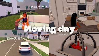 MOVING DAY!!! 📦 || BERRY AVEUNE ROLEPLAY || * WE GOT A NEW HOUSE ?!?! * #familyvlog #fypシ #roblox