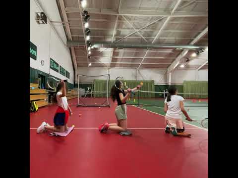 видео: Крученая подача, подводящие упражнения. Большой теннис. Tennis kick serve progression #Shorts