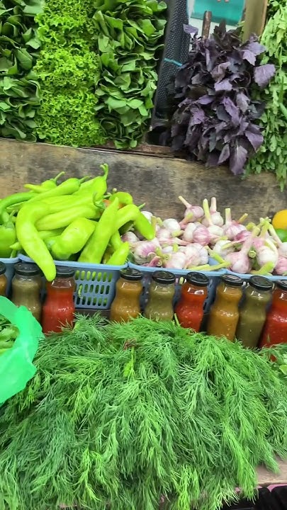 Домодедовский рынок на 300 рублей купила целый пакет шикарной зелени.# ...