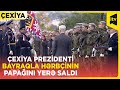 Çexiya Prezidenti bayraqla hərbçinin papağını yerə saldı | Çexiya