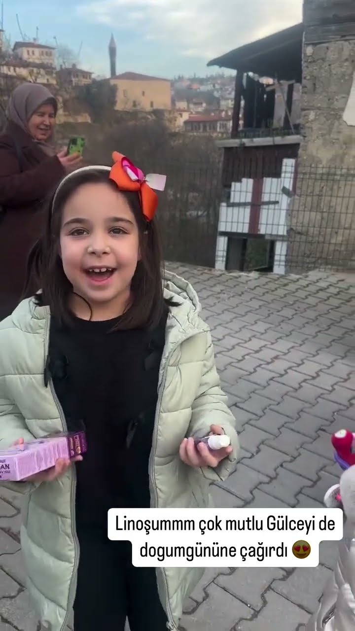 Linoşuumm çok mutlu Gülceyi de doğumgününe çağırdı ?