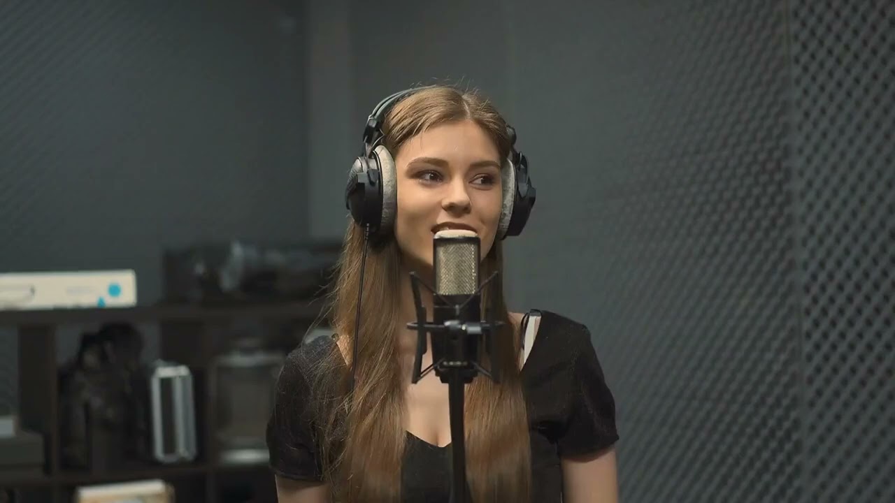 Lauryn Hill: The Queen of Neo-Soul and Hip-Hop