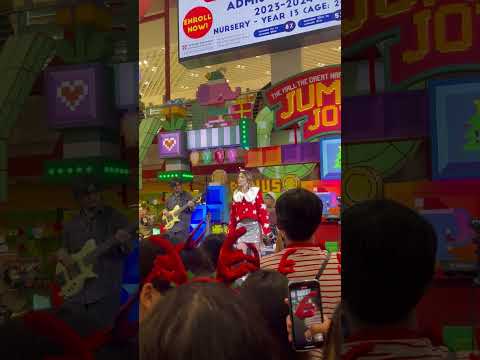 ซูลูปาก้า ตาปาเฮ้, เฮอร์ไมโอน้อง, ฉลามชอบงับคุณ - Zom Marie Live at The Mall Thaphra