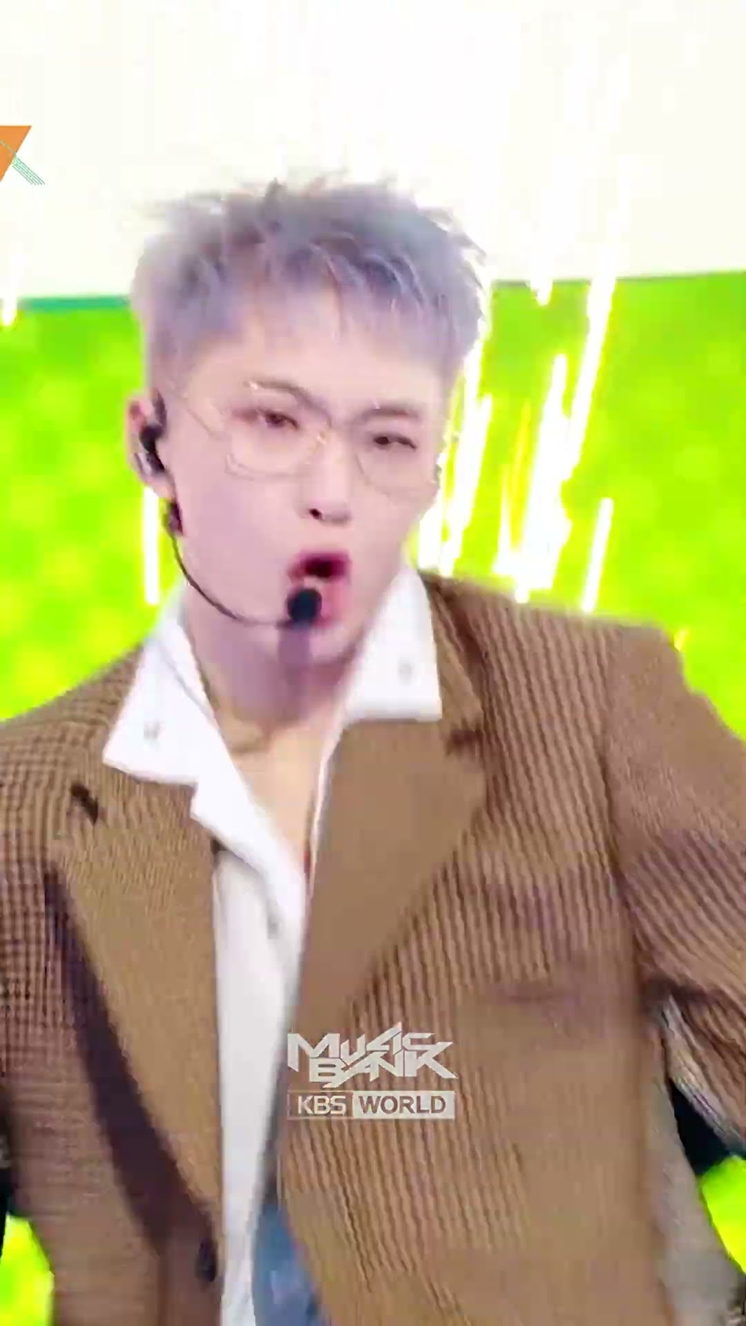 CBZ - BSS #CBZ #Primetime #청바지 #BSS #SEVENTEEN #부석순 #세븐틴 #Shorts #MusicBank | KBS WORLD TV
