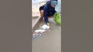 Rain Flooding and Cleaning Plastic Trash Unclog Drain #cleaning #unclog #shorts #plastic #real