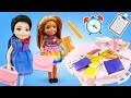 Куклы Барби в видео для детей - Челси и Кайт собираются в школу! – Игры одевалки для девочек.