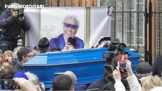 Les célébrités arrivent aux obsèques de MICHOU le 31 janvier 2020 à Paris