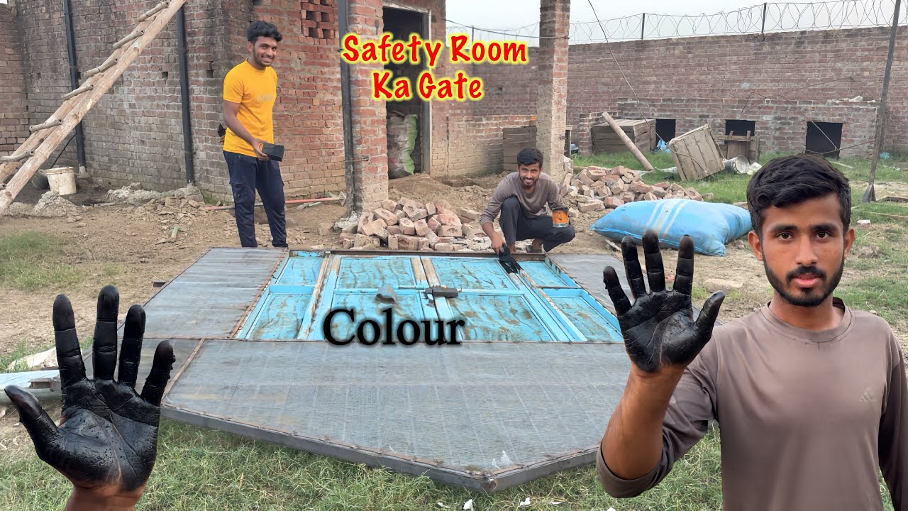 Safety Room Ke Gate Ko Colour Kar Deya 😍