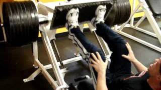 Leg Press (720LBS)10 Reps (16plates x 45LBS = 720LBS)