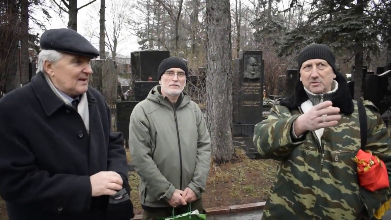 Комбат Грачёв - YouTube