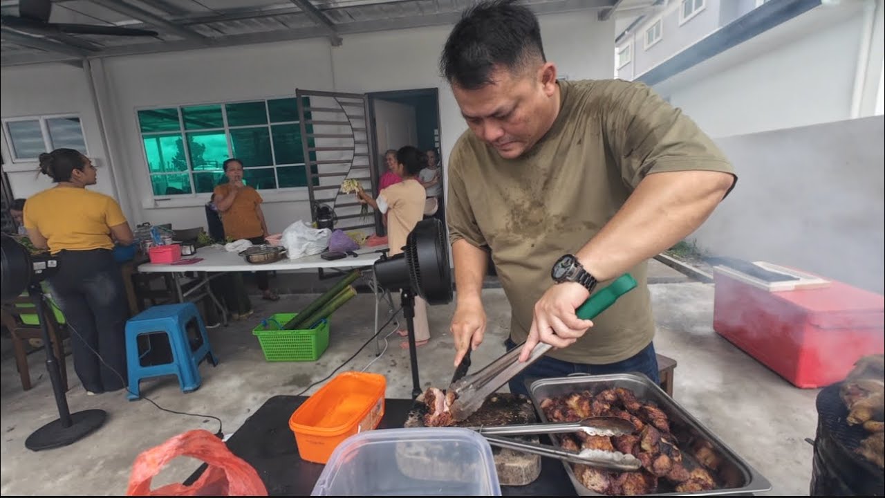 Riuh Dapur Ibuk Bajik, Semua Turun Padang Tolong Dia Memasak