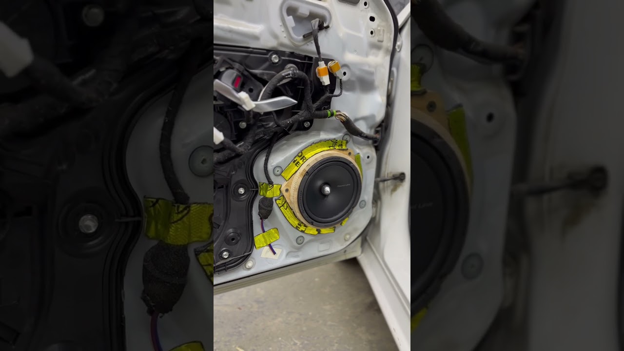 Mazda 6 замена акустики на Dynamic State