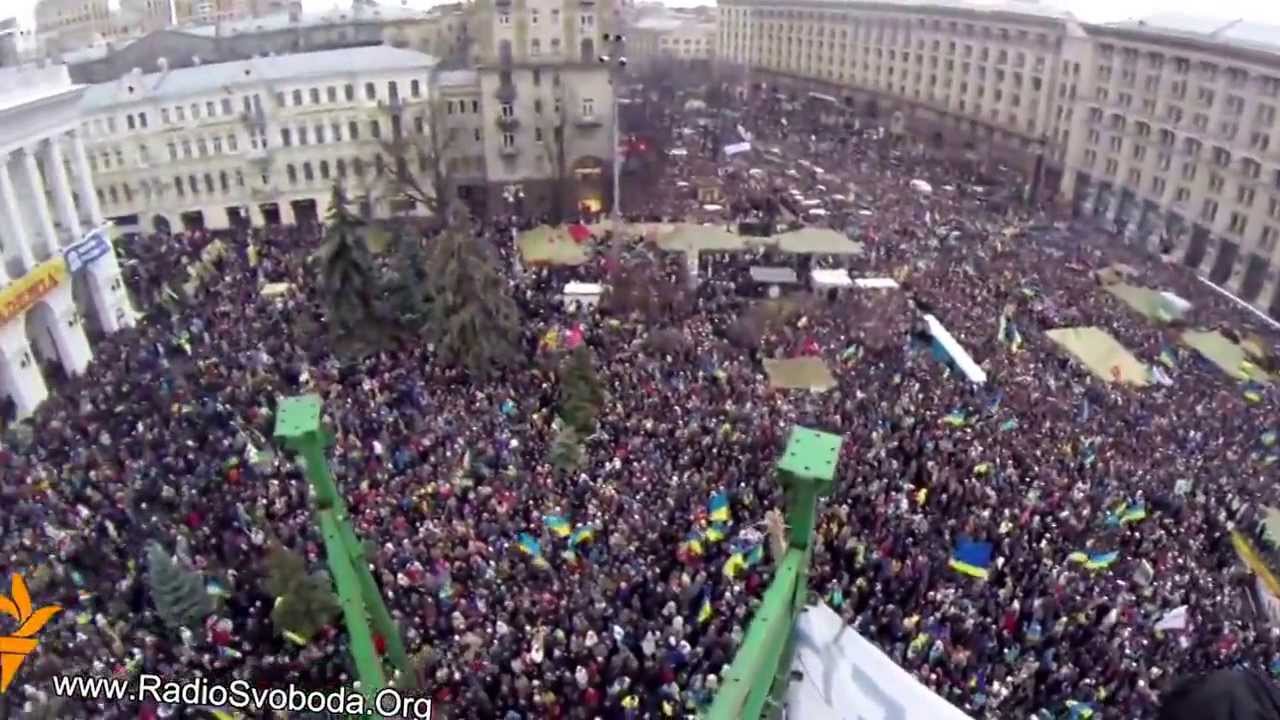 Ukraine's capital Kiev gripped by huge pro-EU demonstration - 08.12.2013