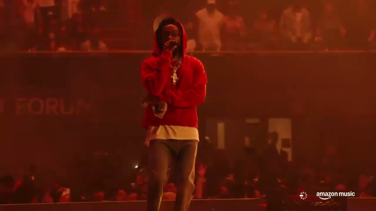 Kendrick Lamar Performs \