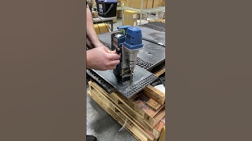 Nitto Kohki CLM-100A battery powered cordless magnetic base drill